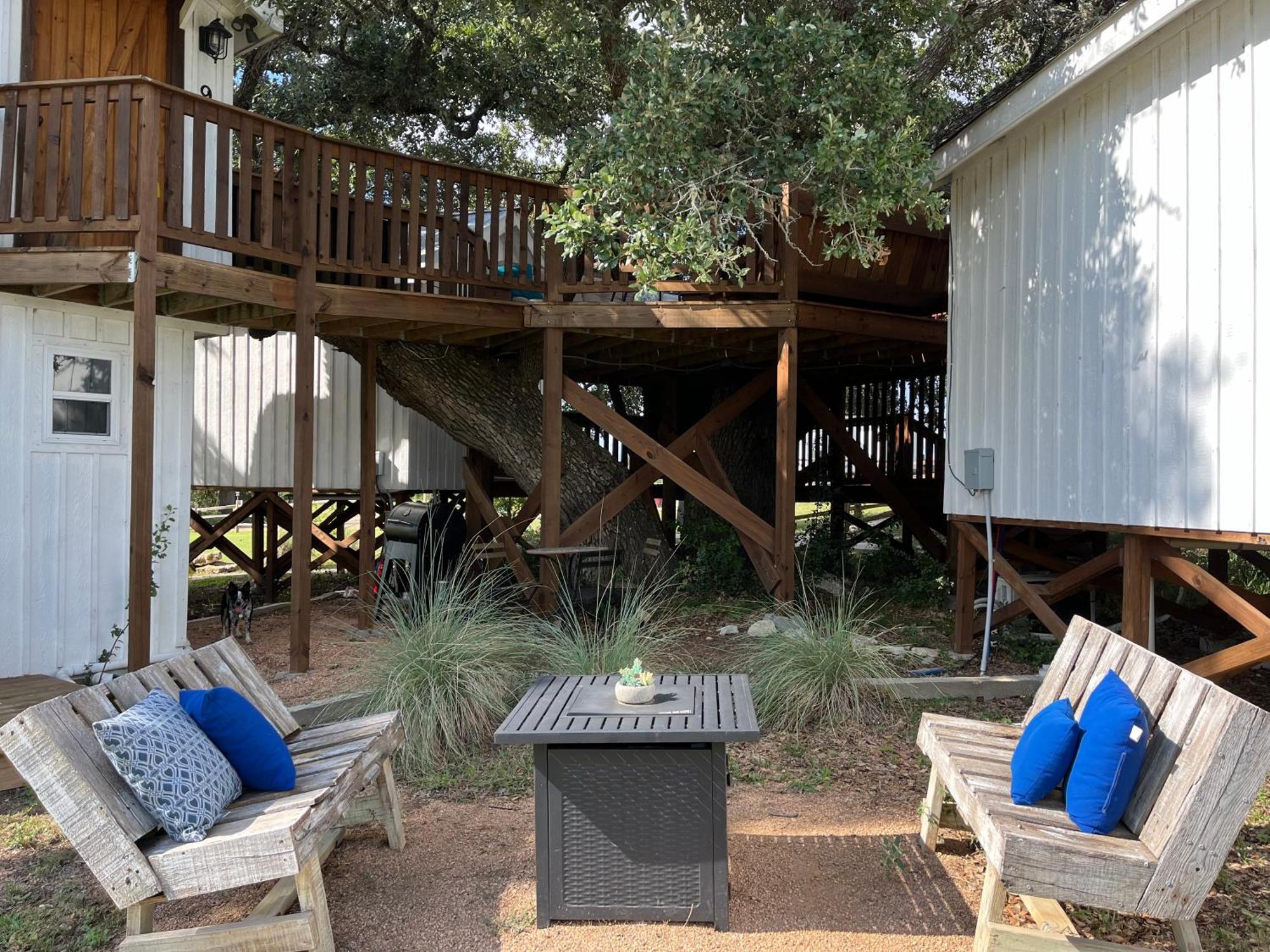 Hotel The Alexander At Creek Road Dripping Springs Exterior foto