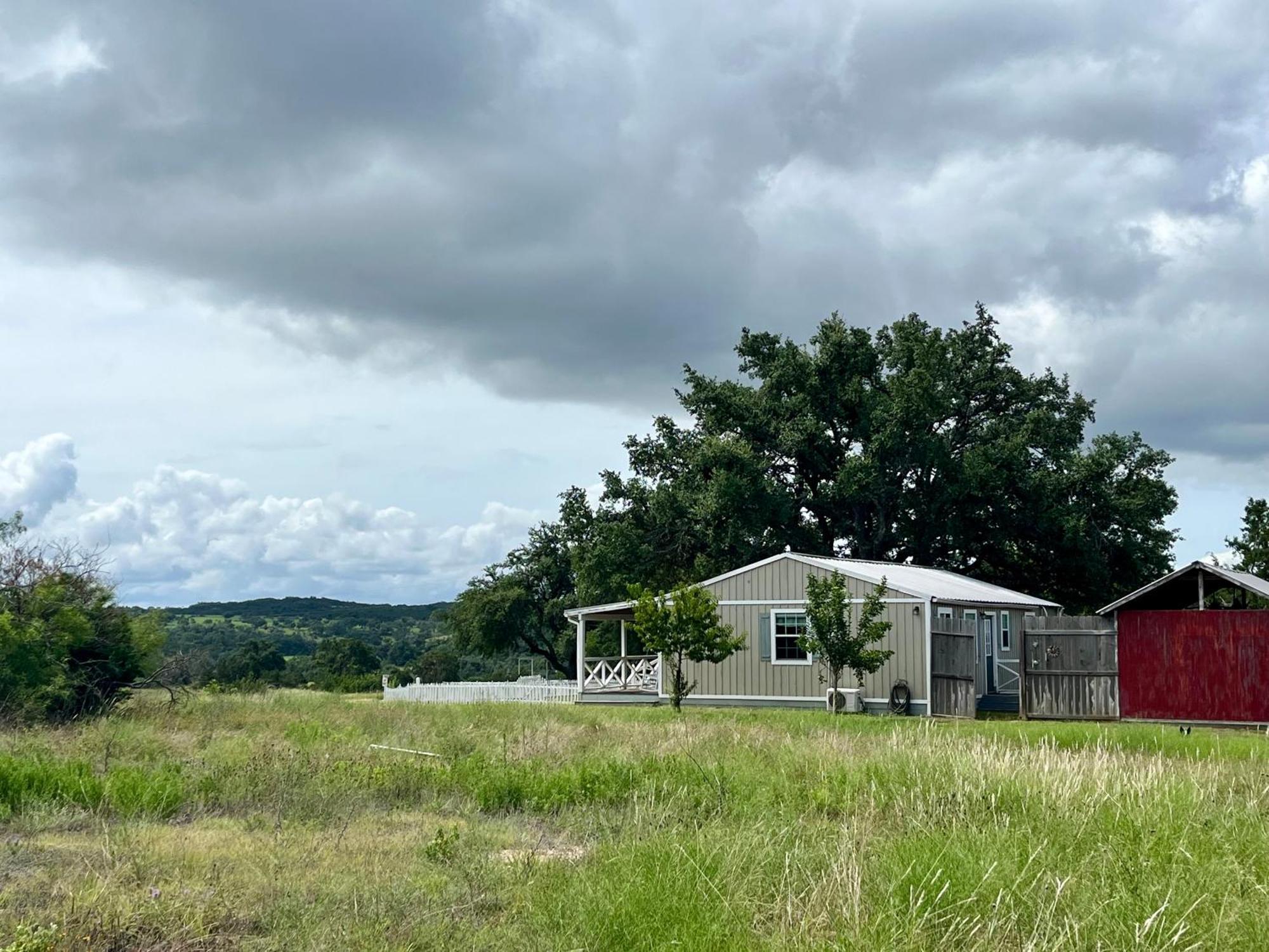 Hotel The Alexander At Creek Road Dripping Springs Exterior foto